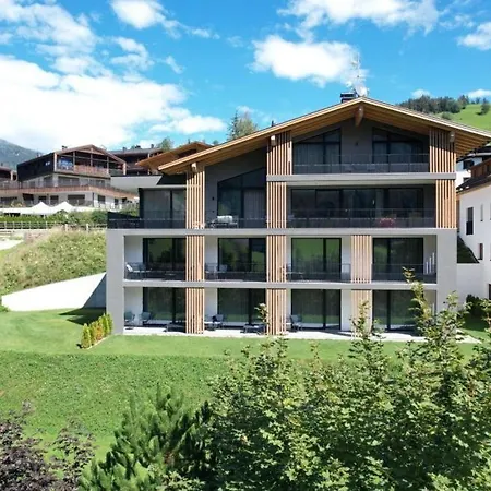 Aparthotel Le Fostue 4*